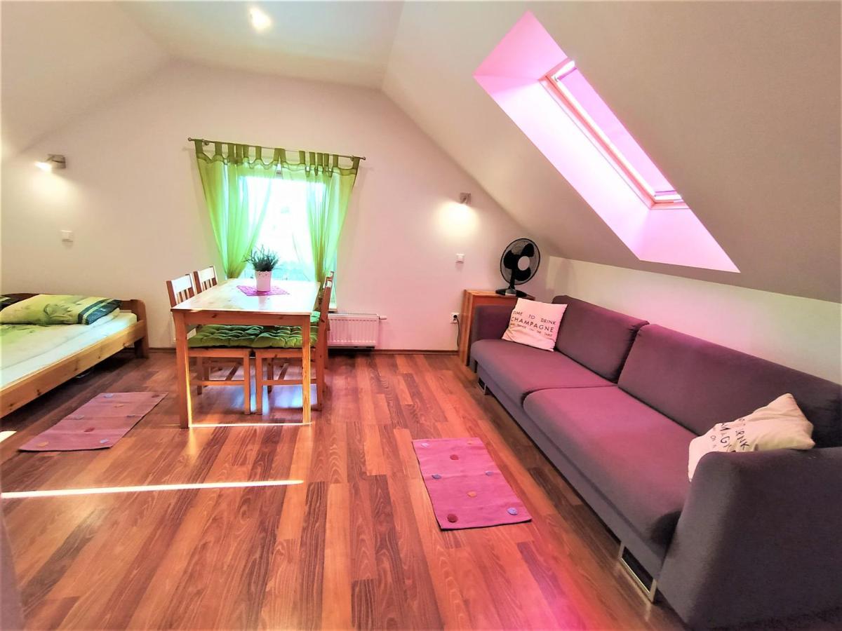 Homestay Madzia - 2-4 Osobowe Z Lazienkami